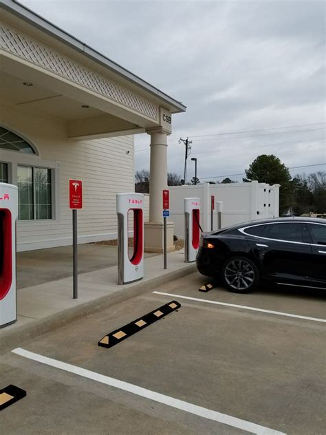 An Interactive Tesla Supercharger Map with location photos and info on where to eat, what to do, and where to stay, crowd sourced from other Tesla owners. . Tesla station near me